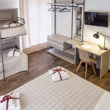 Five Guest house 4*