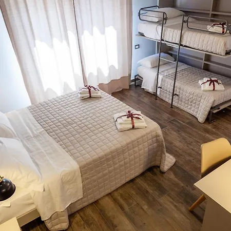 Five 招待所 布罗洛