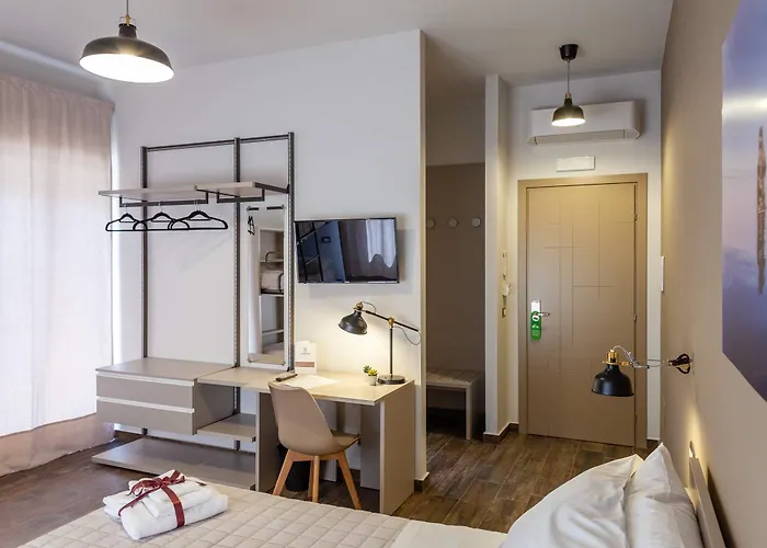Five Gæstehus 4*